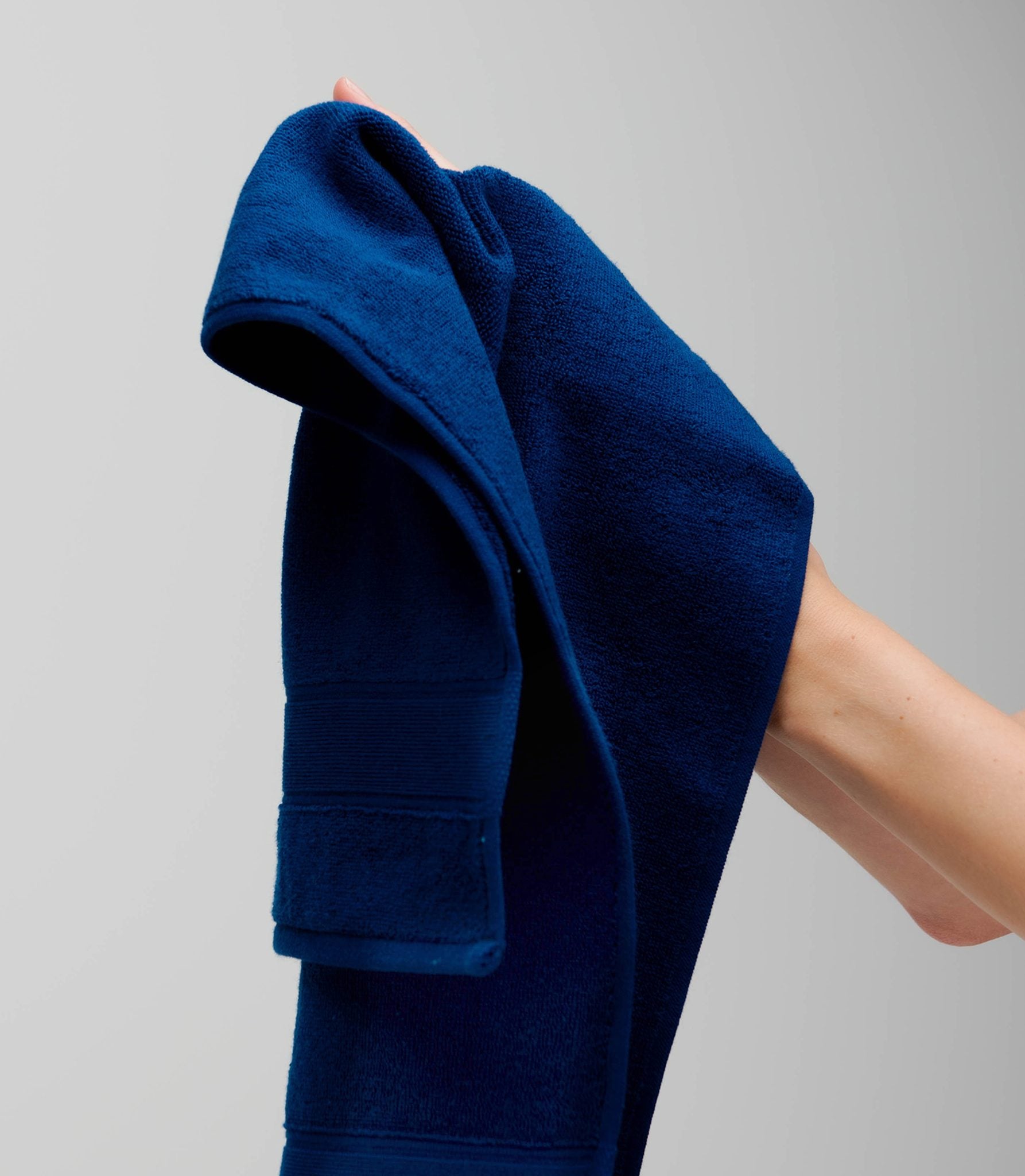 Classic - Studio Navy Hand Towel 2 Pack